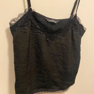 Spetstopp - Superfin spetstopp som tyvärr inte kommer till användning😊 Storlek S