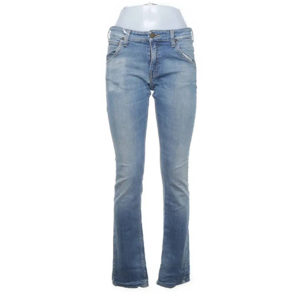 Lågmidjade jeans från Lee i bra skick utan några defekter! 😍. Jeans & Byxor.