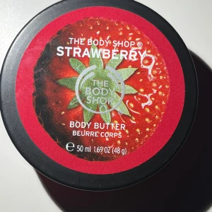 Body butter  - The body shop Strawberry body butter, 50ml original pris : 75kr