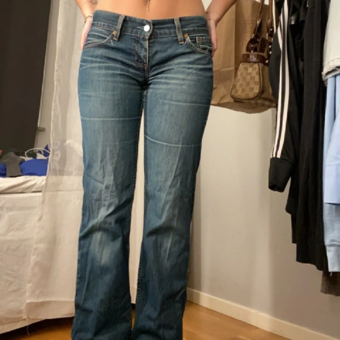Lågmidjade Levis jeans  - 91