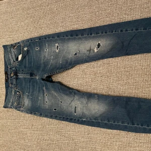 Replay jeans slim - Replay jeans slim fit bra skick ny pris 1300 Bara höra av dig vid frågor.