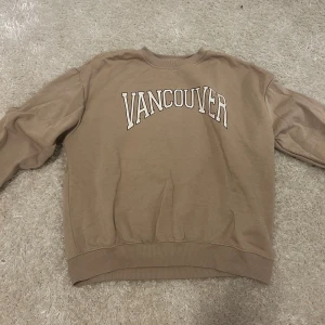 Sweatshirt  - Beige sweatshirt från lager 157