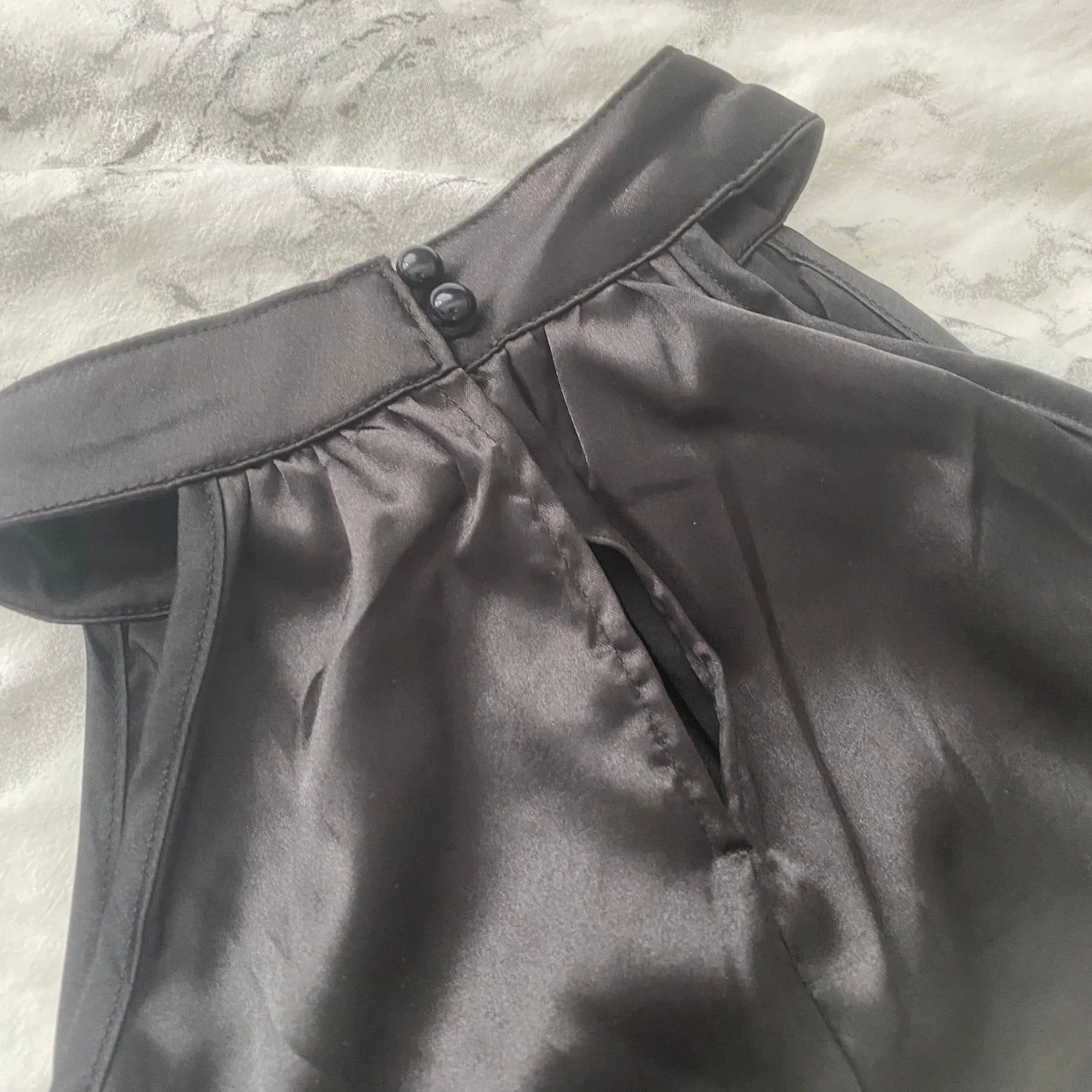 Svart halter-neck top - 92