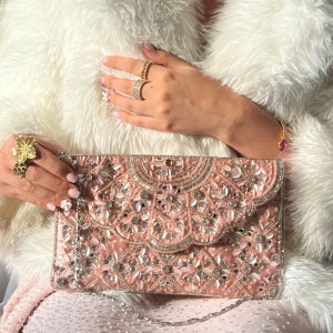 Rosa väska - Prinsessan Annelise Bag🤍 -Pris:449kr -Storlek:s -Skick:Mycket bra