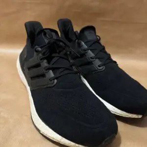 Adidas Ultraboost storlek 46 2/3