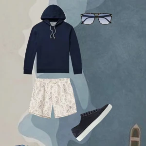 Brunello cucinelli shorts - Skit snygga badbyxor från Brunello cucinelli. Dom är helt ny med taggar och än extra bag följer med. Ny pris 5,599kr. Tveka inte på att höra av er vid flera frågor 🙌