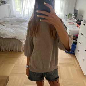 Soft goat tröja  - Trekvartsärmad tröja från soft goat, sparsamt använd-nyskick 