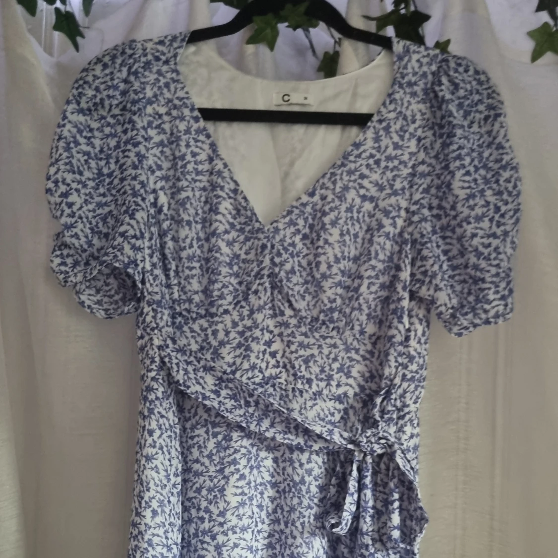 Blommig klänning  - 90