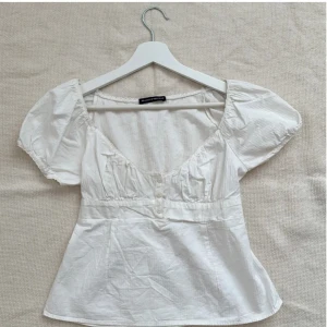 Brandy linne🥰 - Jättefint sommarlinne som ja köpte förra sommaren men har anvönt typ en gång❣️köpte för 399