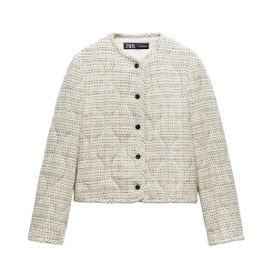 Vår/sommarjacka - Vår/sommarjacka från zara!❤️‍🔥Aldrig använd och lappen sitter kvar. Storleken är egentligen M men sitter som en xs/s.💖💖