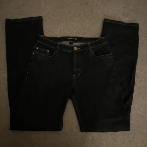 Jeans  - Utsvängda jeans, sällan använda! 