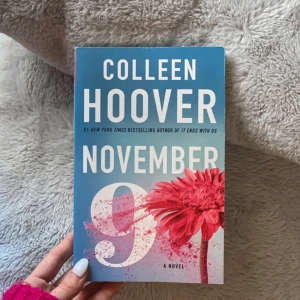 November nine - Läst en gång, inga skador på boken. På engelska!!  OBS! Lånad bild