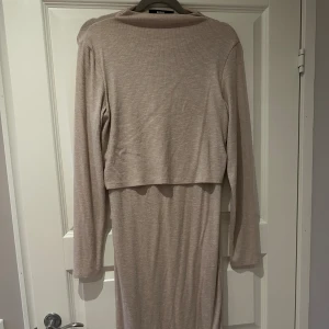 Gosig klänning  - Bra skick, inte mycket använd 