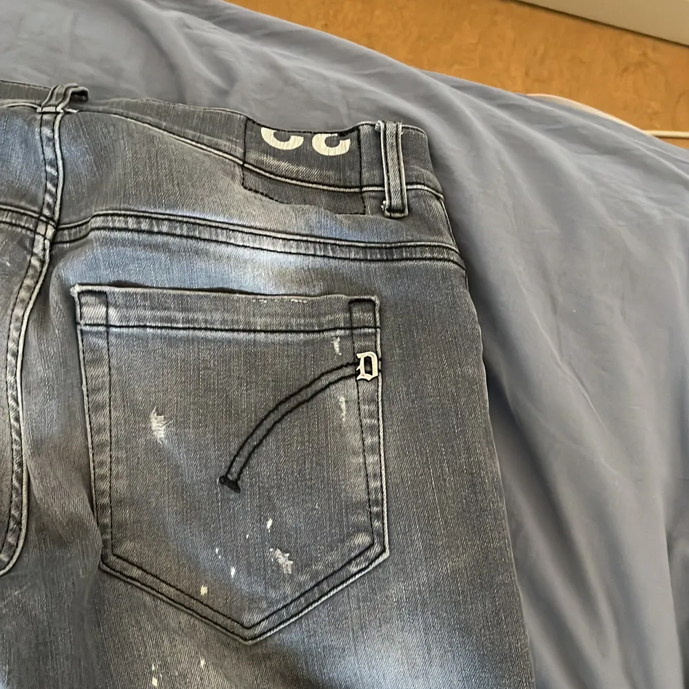 Gott skick, laidback jeans i strl 32 slim fit. Nypris över 3500. Jeans & Byxor.