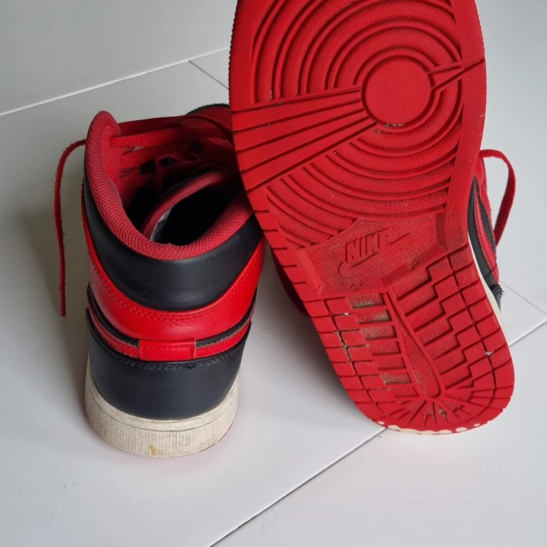 Röda Jordan Air - 91