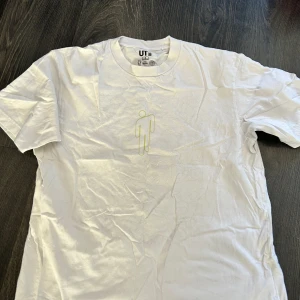 Billie Eilish t shirt  - Fint skick, knappt använd 