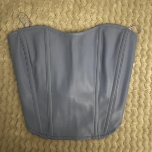 Topp - Skinn topp från Bershka, endast provad✨