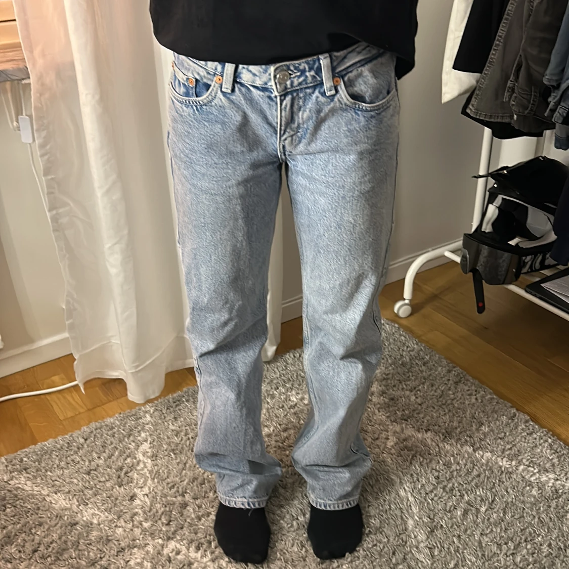 Ljusblåa jeans 