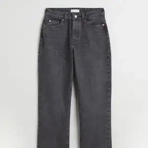 Så snygga gråa jeans från H&M❤️🌸 Bara använda några gånger!