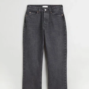 Jeans H&M - Så snygga gråa jeans från H&M❤️🌸 Bara använda några gånger!