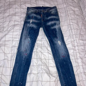 Dsquared 2 jeans storlek 40 (XS) - Dsquared 2 jeans knappt använda 