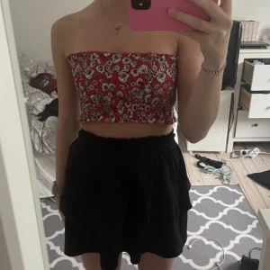 Tubtopp - Mönstrad tubtopp från Gina. Endast testad!