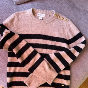 Lindex stickad  - Knappt använd, super mjuk