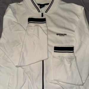 GIVENGHY Kofta -  ny skick 