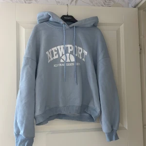 Hoodie  - Hoodie ifrån lager 157 i storlek M, i mycket gott skick 