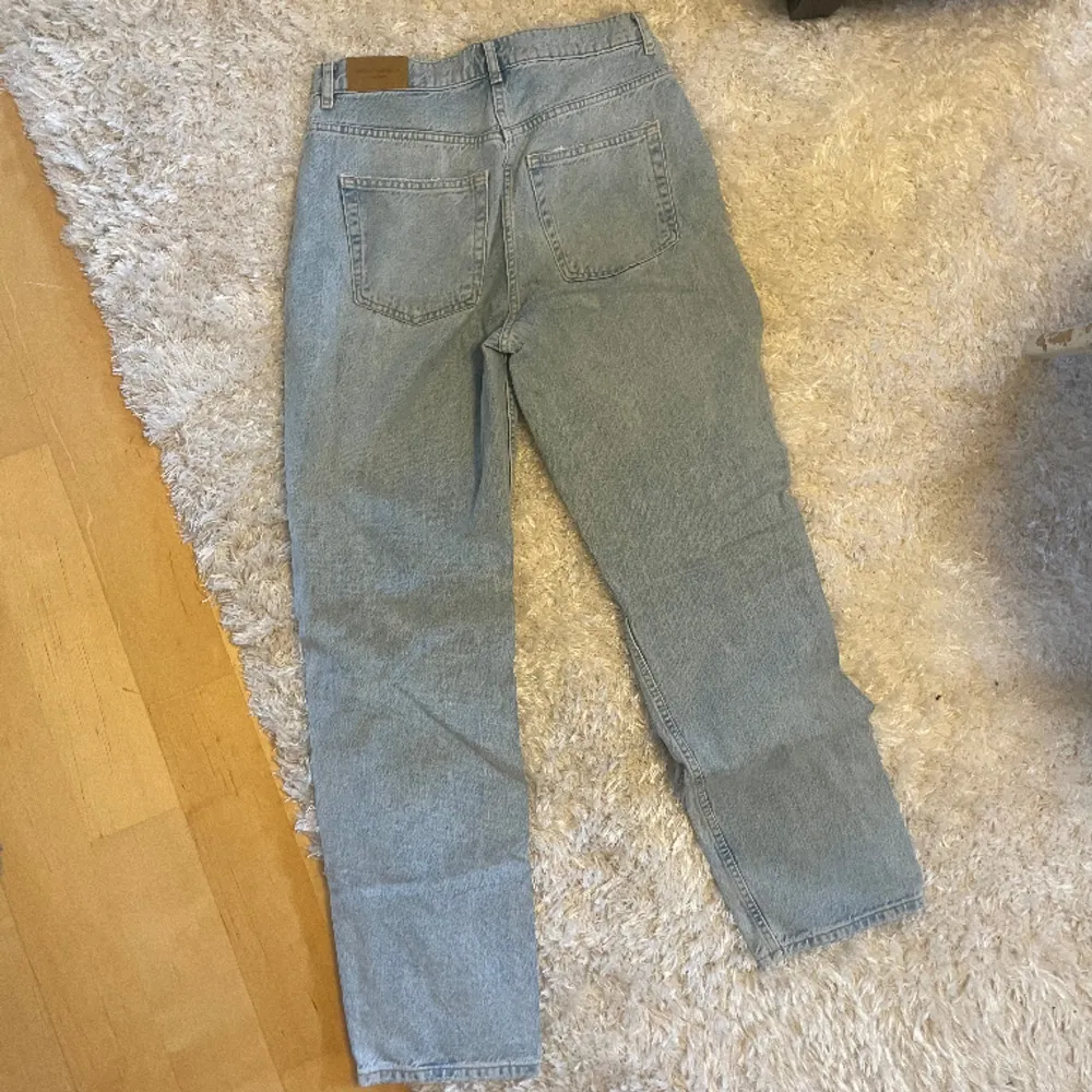 Fina jeans knappt använda så fint skick. Jeans & Byxor.