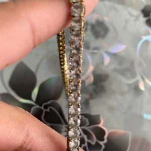 Äkta halsband  - Äkta halsband 