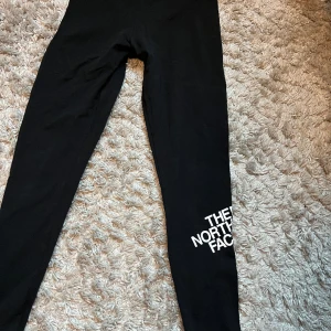 The norh face träningsbyxor  - Använd ett fåtal gånger 😊