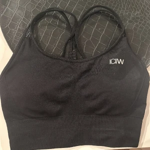 Sporttopp - Helt ny spotttopp, aldrig använd. 