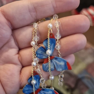 Supersöta örhängen - Fjärilsörhängen aldrig använda, superfina säljes pga utrensning. Pm vid intresse