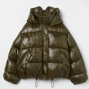 Grön HM jacka - Säljer denna jacka från HM 🩷