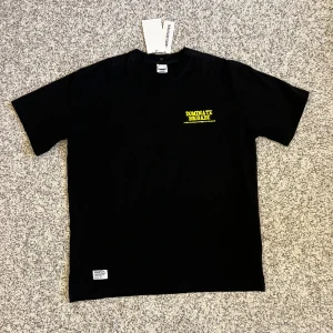 T shirt - Helt ny. Köpt från Urban outfitters
