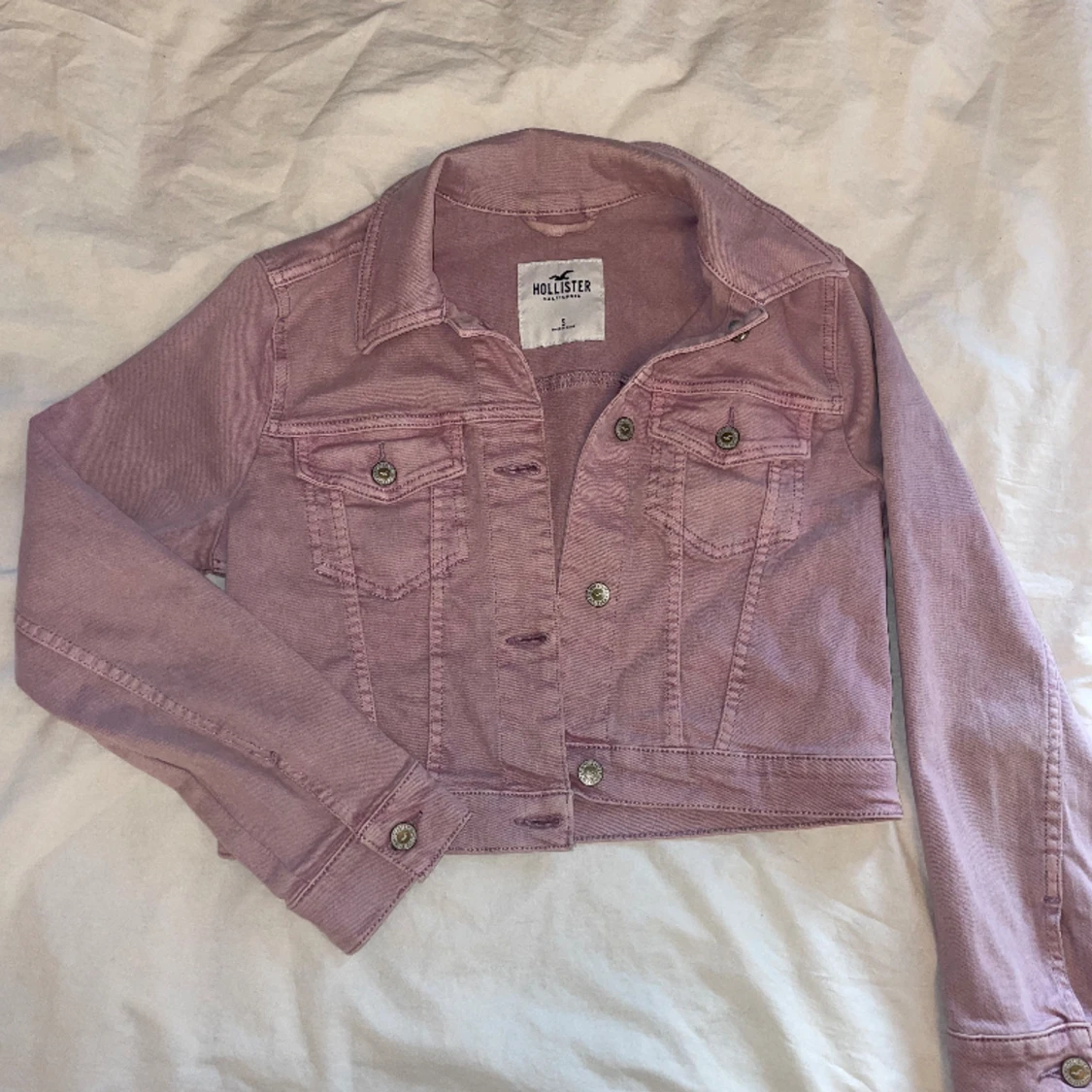 Rosa jeansjacka från Hollister