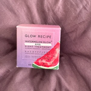 Glow recepie - Säljer denna glow recepie water melon glow night treatment! Den är helt oanvänd och inte ens öppnad eftersom jag köpte två stycken❤️