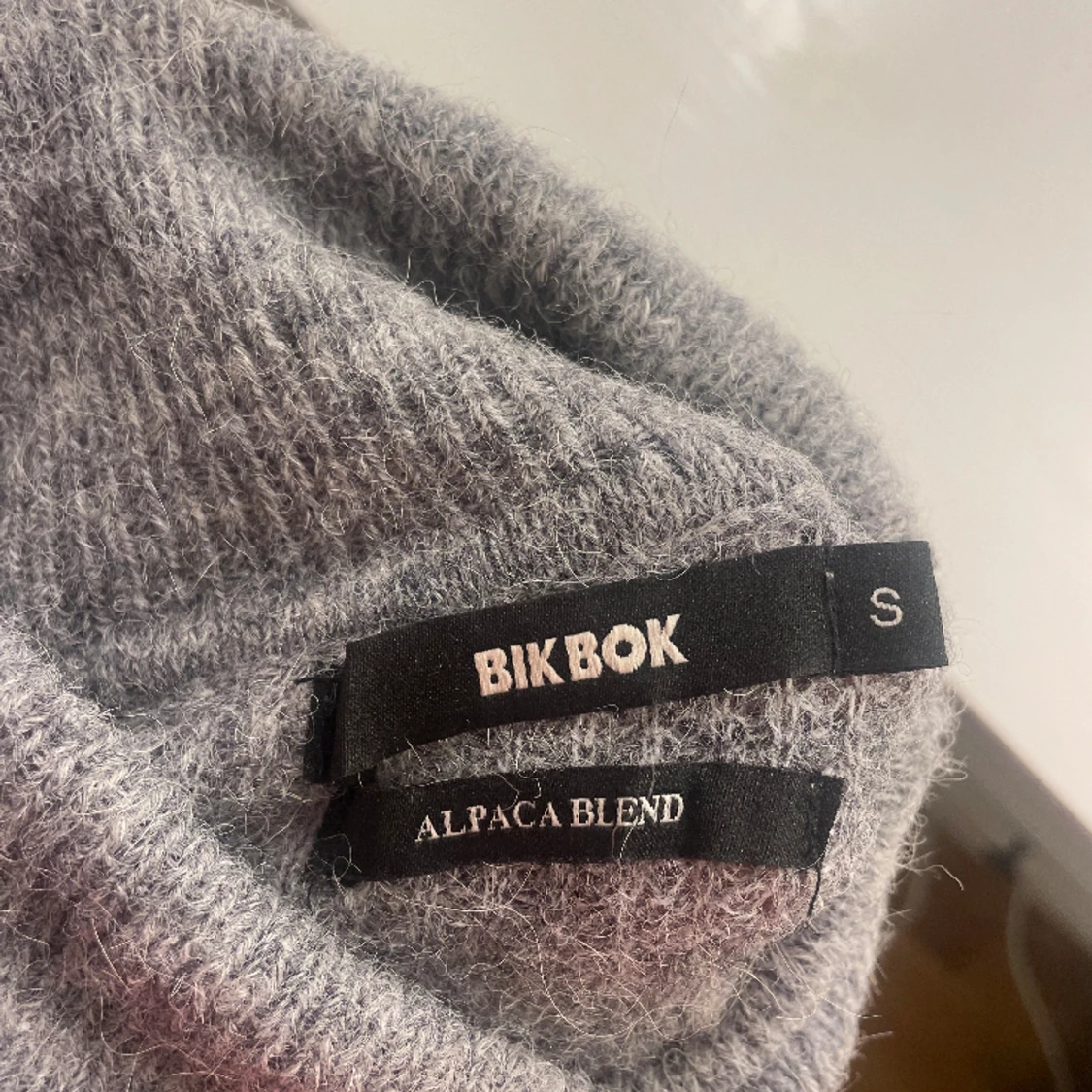 Stickad tröja  - 91