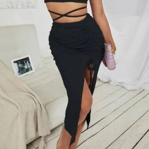 Svart kjol med snörning - Svart kjol