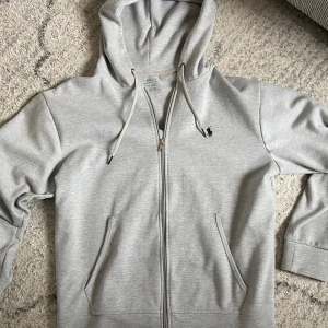 Polo Ralph Lauren Hoodie  - Mycket bra skick och skönn material