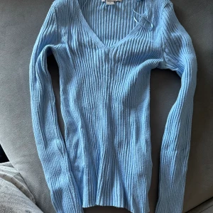 NEW YORKER - Tröja inköpt på New Yorker, sann i storlek. Använd!  Medium