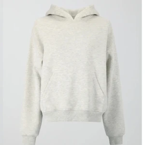 Gina tricot hoodie - Populära Gina trixat hoodie som inte kom till andvänding tyvärr. Aldrig andvänd bara testat så i toppen skick. Nypris 359kr 
