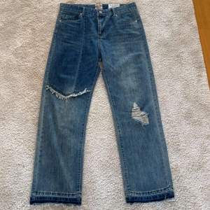 Flared jeans mnml storlek L pris kan diskuteras 