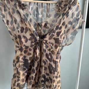 Leopard blus - Super fin