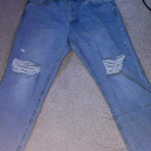 Storlek 34 (S/M) Passar Street och Y2K Limiter Edition Jeans Kostnad 250 kan köpas för 200 (Originalkostnad 350) 