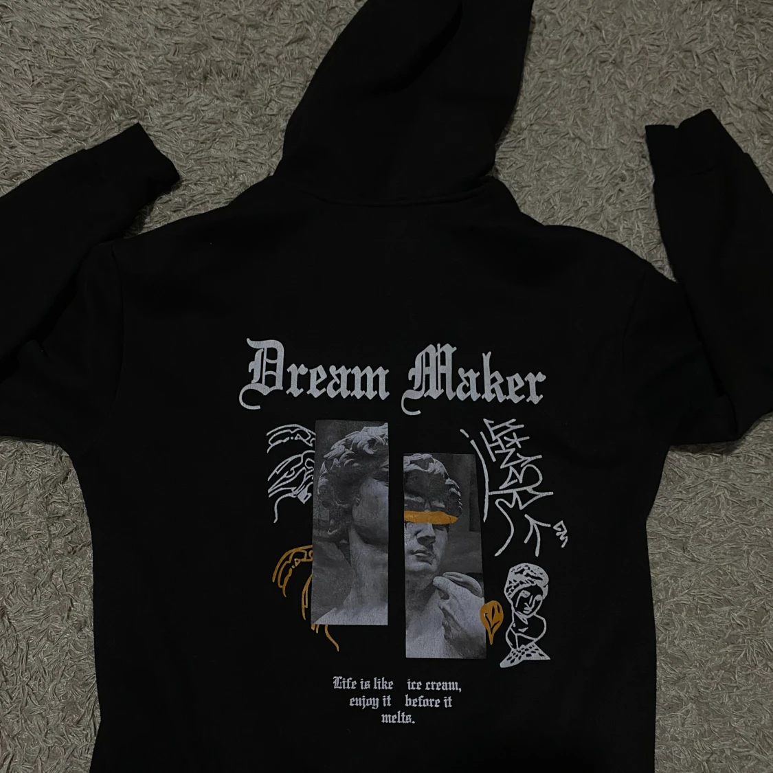 Svart designat Hoodie! - 90