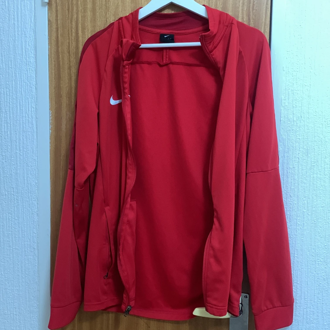 Nike Träningskofta - Perfekt för Dina Träningspass! - 91