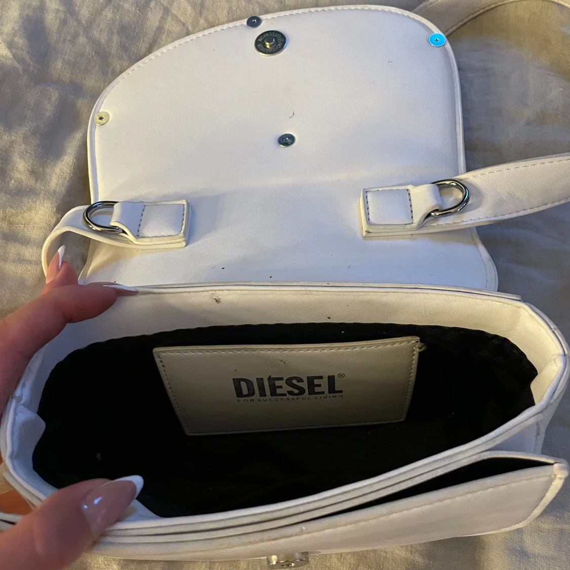 Vit disel väska - 90