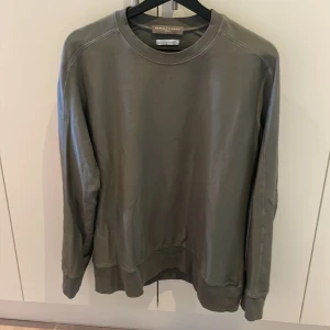 Tröja  - Ljusgrön tröja från Daniele Fiesoli i st S.  Italiensk kvalité 